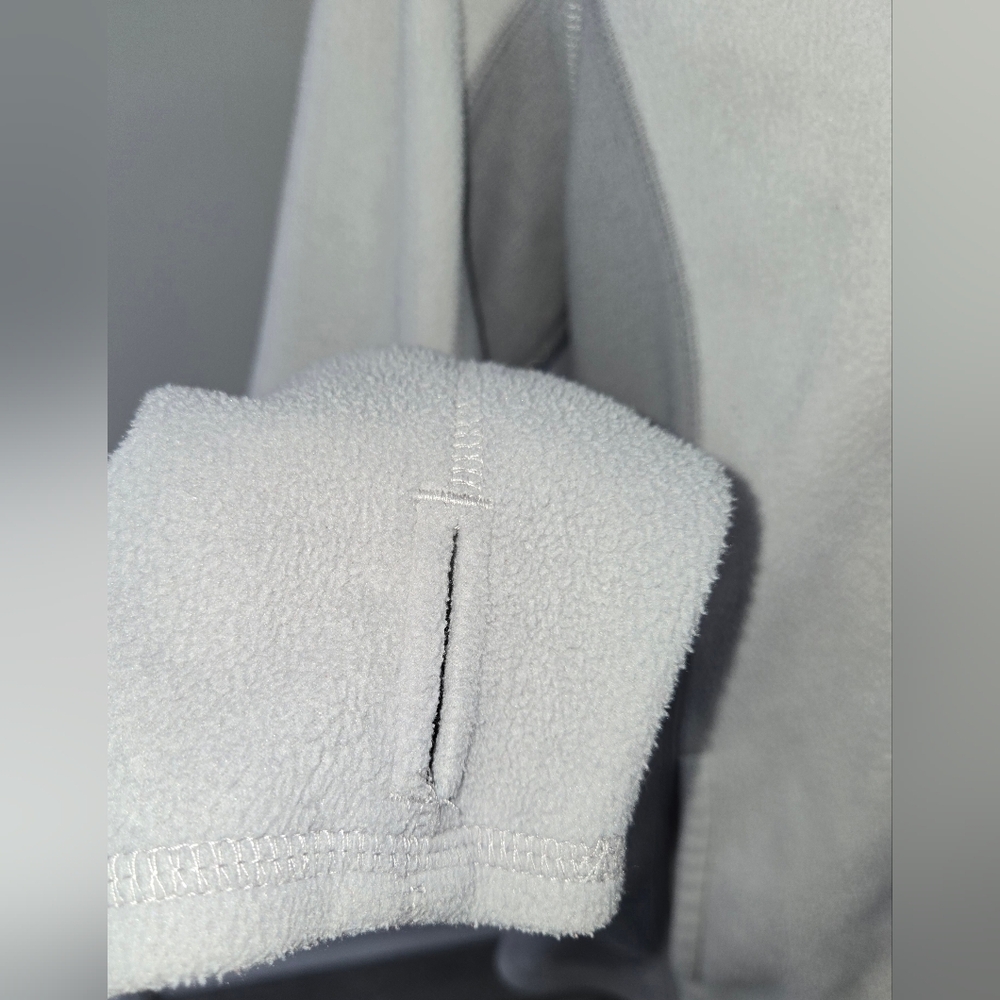 Tek Gear Women's Gray Zip-Up Jacket with Thumbholes - Picture 3 of 8